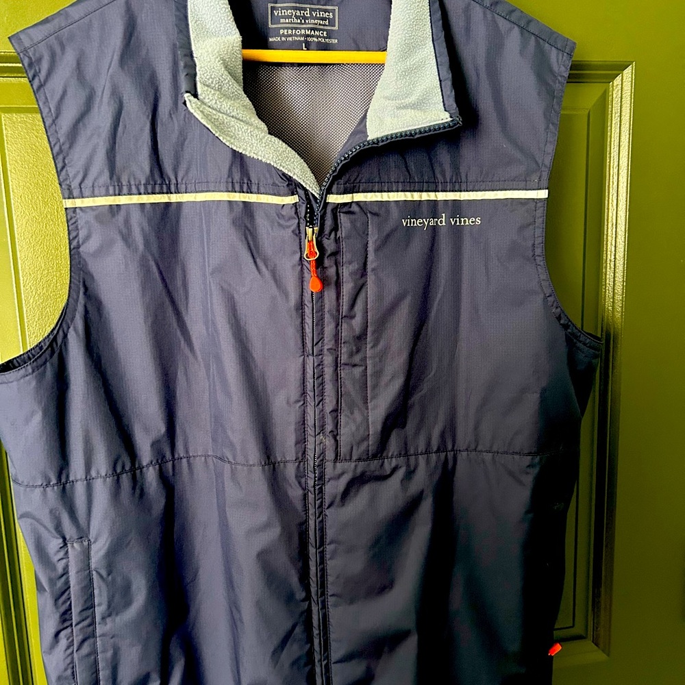 Men’s Vineyard Vines Navy Blue Performance Vest with Reflective Stripe, size L